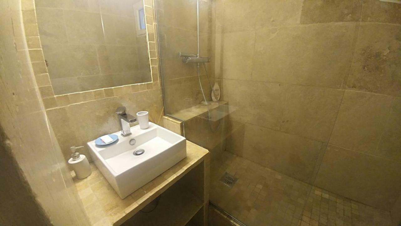 Villa Truchet, Place Du Forum, Calme, Wifi Arles Dış mekan fotoğraf